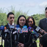 ลูกสาวเผย “ทักษิณ” เครียดจนผมร่วง-ความดันขึ้น ครอบครัวเยี่ยมให้กำลังใจ