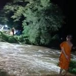 ฝนถล่มชัยภูมิ น้ำเชี่ยวซัดสามเณรจมหาย 1 รูป เพื่อนรอดหวุดหวิด